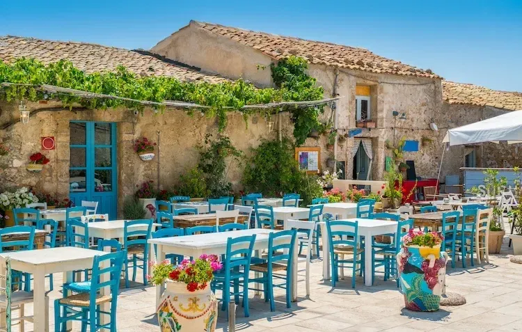 Marzamemi, placyk nad morzem i zabytkowa tonnara